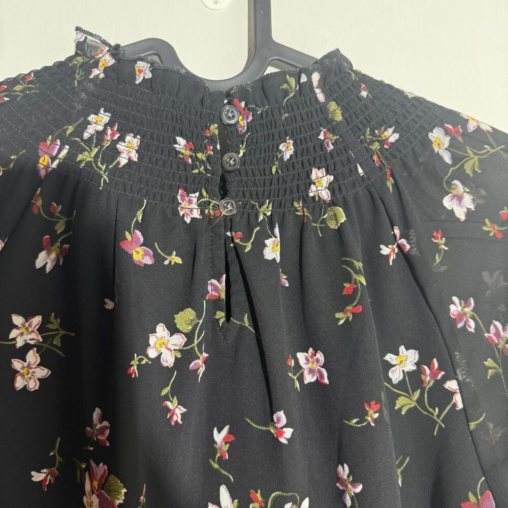 Madewell Women's Smocked Mockneck Top | Backyard blooms| Size XS - Picture 8 of 9
